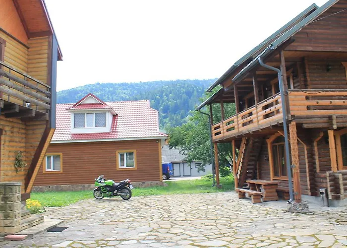 Konukevi U Yaremy