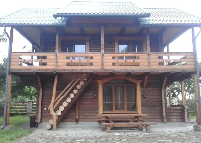 Konukevi U Yaremy 3*